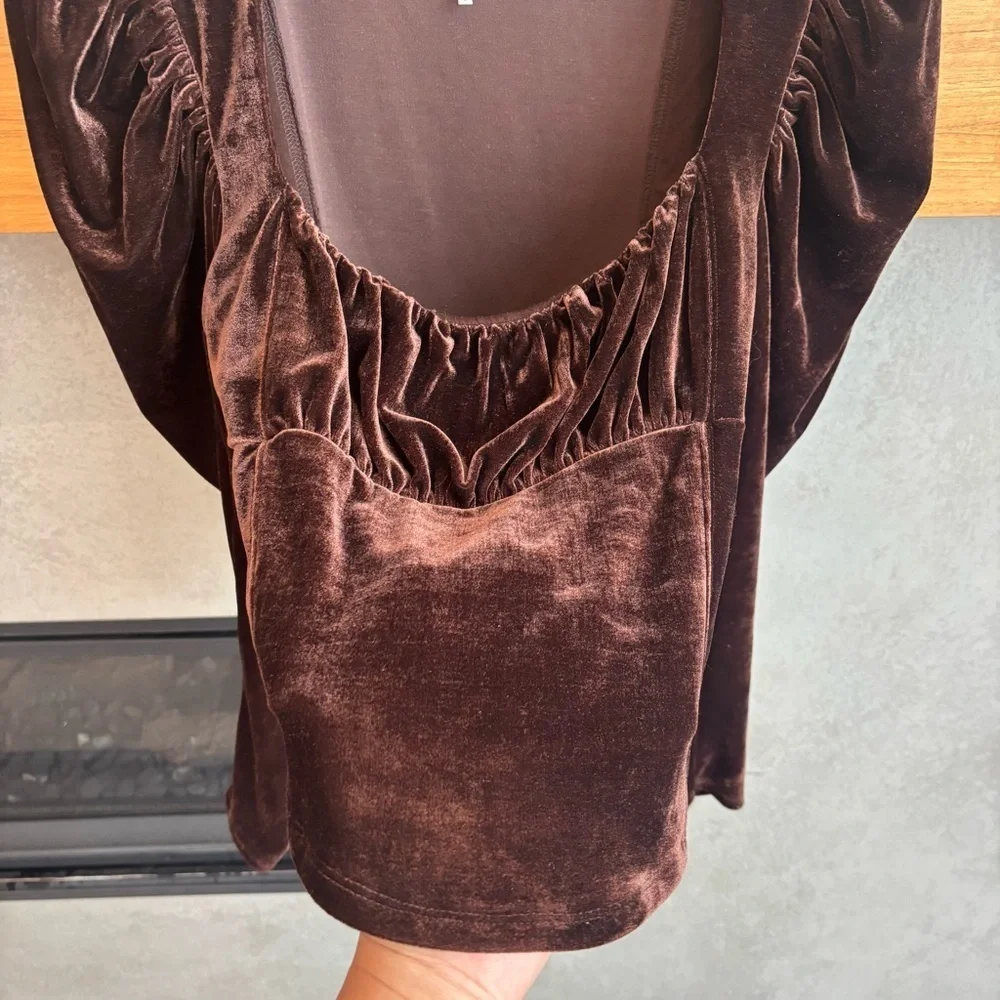 Free People Hold Me Puff Sleeve Brown Velvet Top, Size L